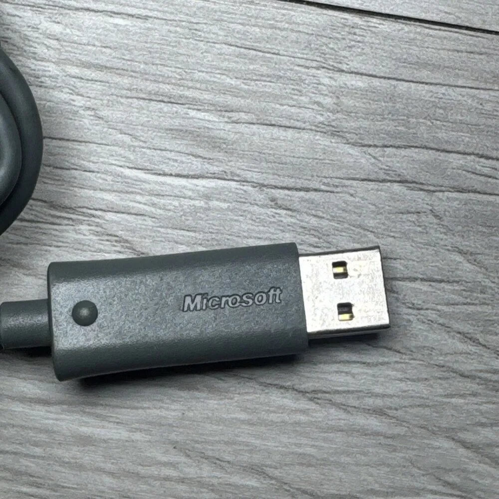 OEM Genuine Microsoft Xbox 360 Play And Charge Kit Cable Cord USB